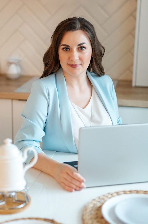 Евгения Изотова